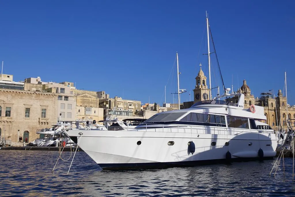 Riti Yacht Hotel Kalkara 2*,  Malta