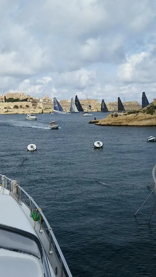 Riti Yacht Hotel Kalkara 2*,  Malta