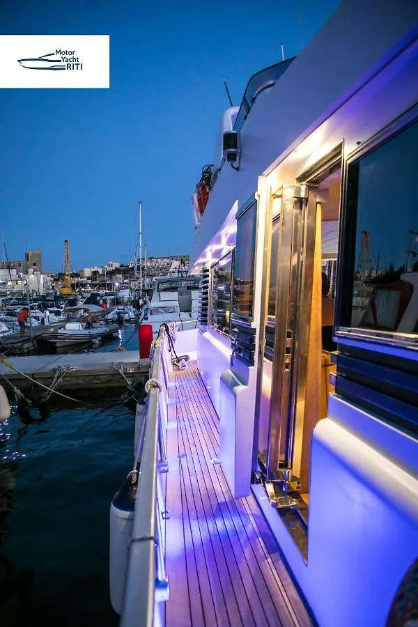 Riti Yacht Hotel Kalkara Botel