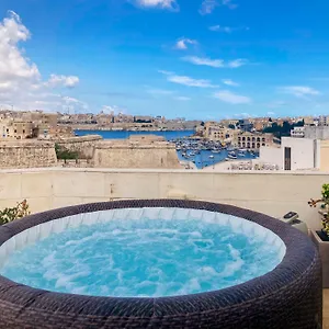 Apartment Valletta And Grand Harbour Lookout